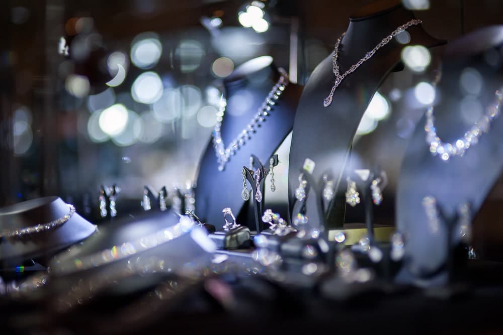 Jewelry Retailer (Retail & Consumer Goods)